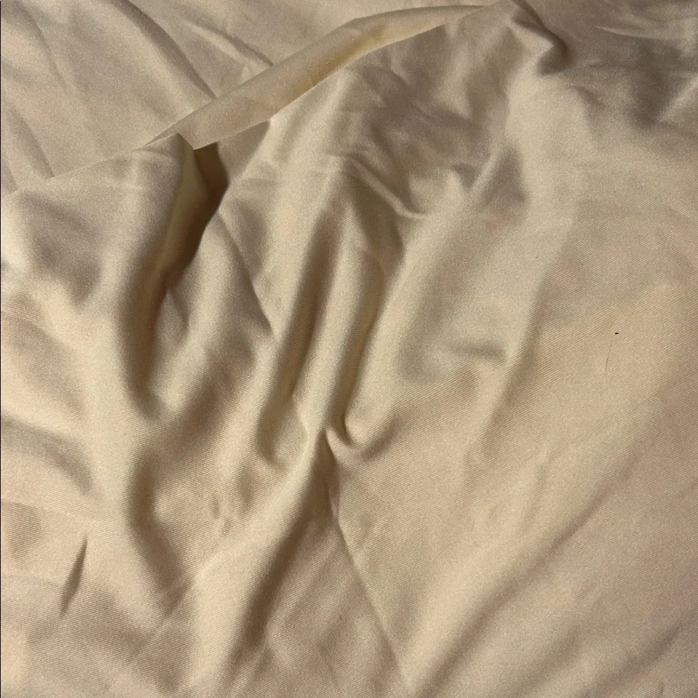 Chic Off White Spandex Table cover